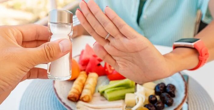 اگر فشار خون بالا دارید به این خوراکیها لب نزنید