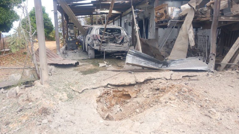 خسارت اصابت موشکهای القسام به هولون اشغالی ؛ ۲ صهیونیست زخمی شدند | تصاویر