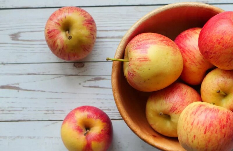 آیا با معده خالی میشود میوه خورد؟ 1 میوه را با معده خالی بخوریم یا پُر؟ | بهترین زمان برای خوردن میوه این موقع است