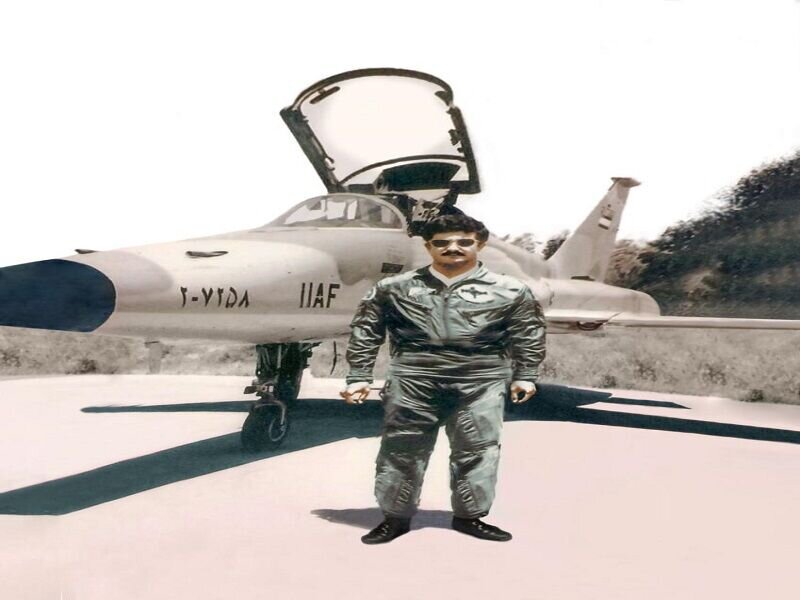 ۱۸ شبانه روز نبرد پیاپی با دشمن بعثی در آسمان   | لحظههای بازگشت پیکر خلبان به خانهاش