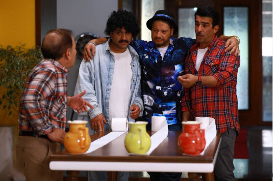 فصل برنامههای زنده رنگارنگ | از پانتولیگ محمدرضا گلزار تا اسکویید گیم ایرانی سیامک انصاری