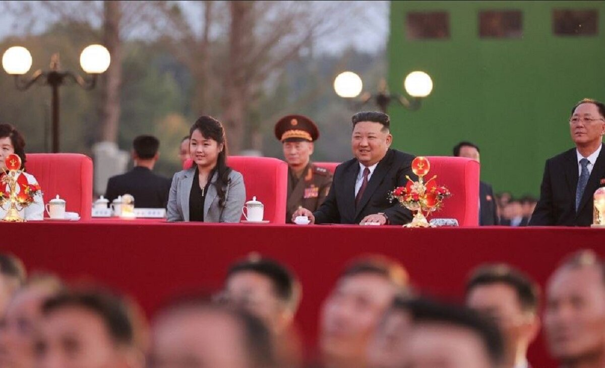 جشن تأسیس حزب کارگران کرهشمالی با حضور اون و دخترش +عکس