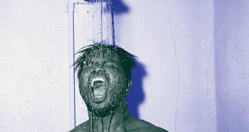 دوش آب گرم یا سرد ؛ به ما آرامش میبخشد ؟