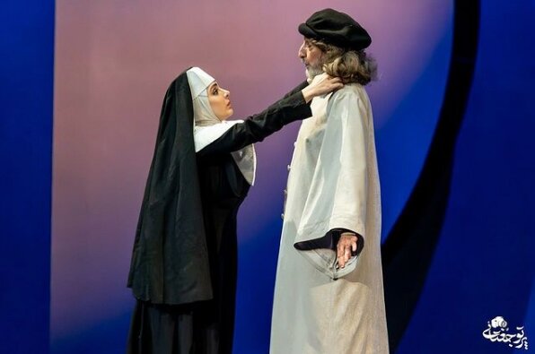 المیرا دهقانی در لباس راهبهها | این عکس متعلق به کدام نمایش است؟