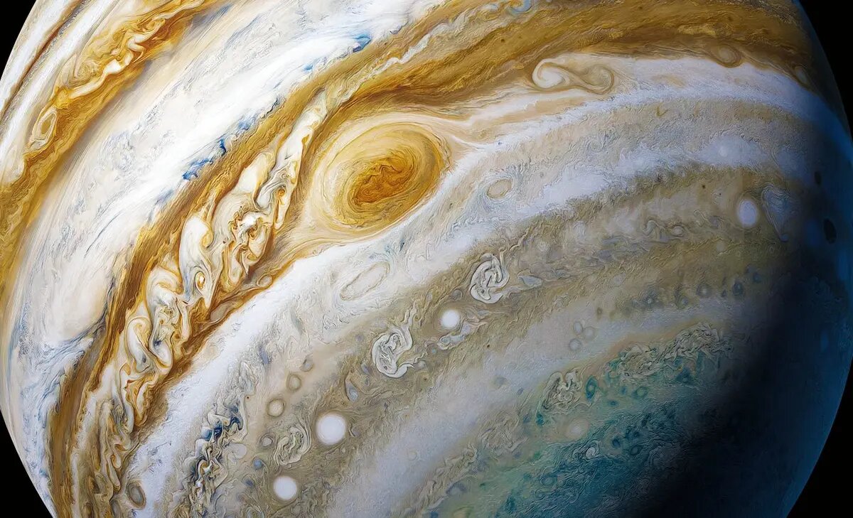 همه چیز درباره لکه قرمز روی مشتری | چرخش در یک کاسه ژلاتین