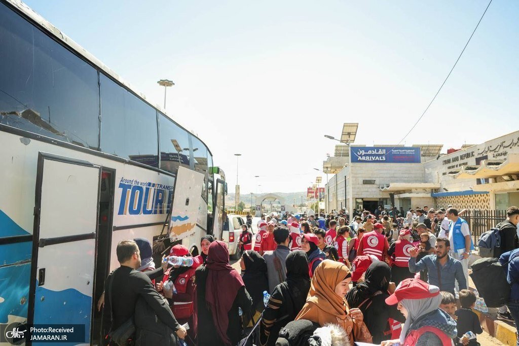 میزبانی سوری‌ها از مردم جنگ‌زده لبنان | تصاویر
