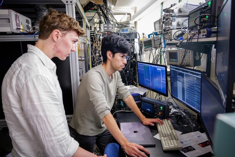 این ساعت بیش از یک تریلیون بار در ثانیه تیکتاک میکند