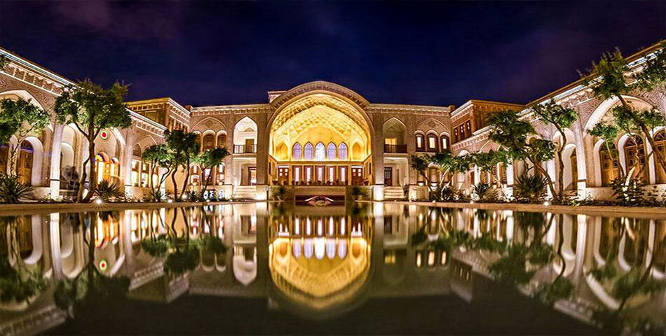 شما هم کاخ نشین شوید | خانهها و عمارتهای قدیمی ایران که حالا تبدیل به هتل و اقامتگاه شده اند