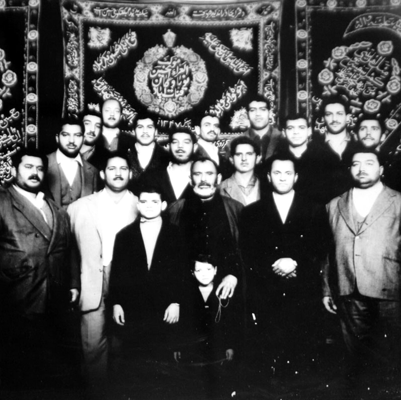 اشعار جانسوز شاعری که سواد نداشت | حاج اکبر ناظم میگفت شعرهایم را یادداشت کنید