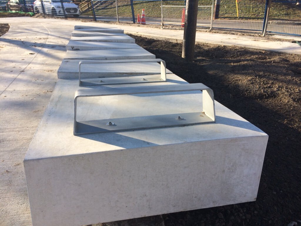 معماری خصمانه؛ وقتی فضاها علیه مردم طراحی میشوند! + عکس