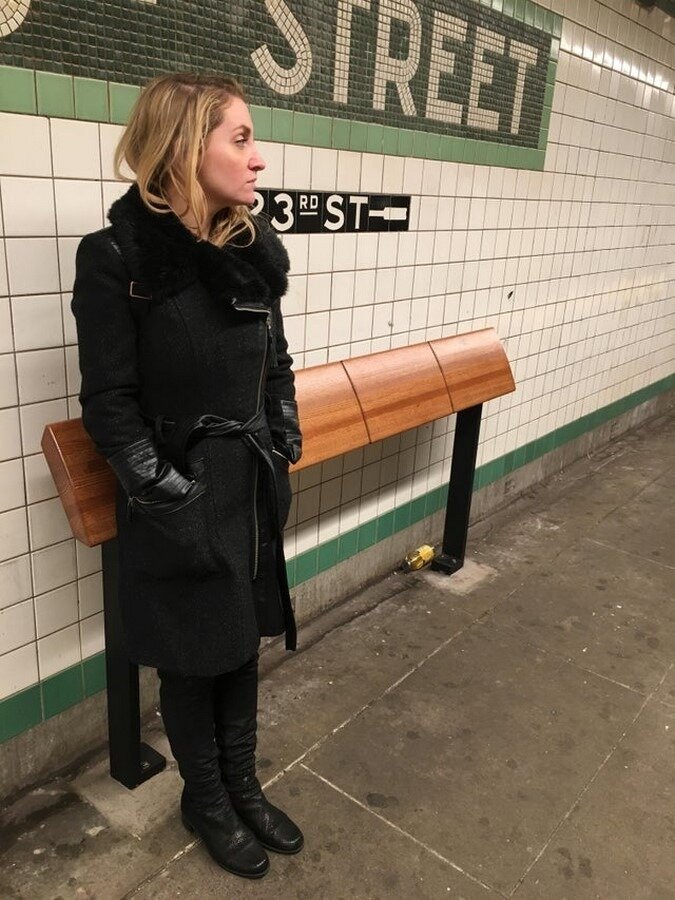 معماری خصمانه؛ وقتی فضاها علیه مردم طراحی میشوند! + عکس