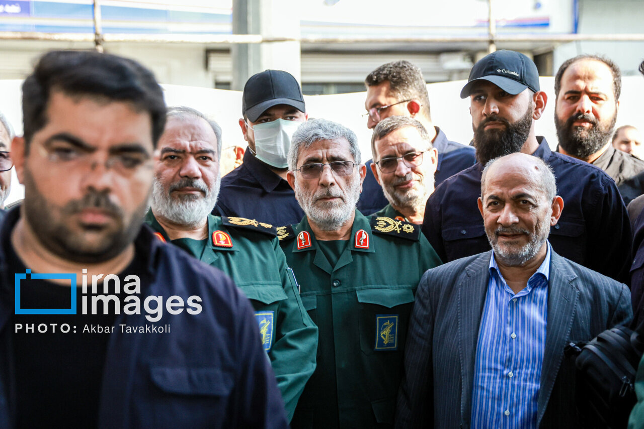 محافظان سردار قاآنی در کنار فرمانده قدس سپاه | ببینید