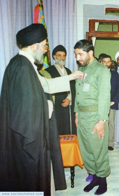 همه چیز درباره عالیترین نشان نظامی ایران + تصاویر | این غیر نظامی مشهور هم نشان فتح دارد