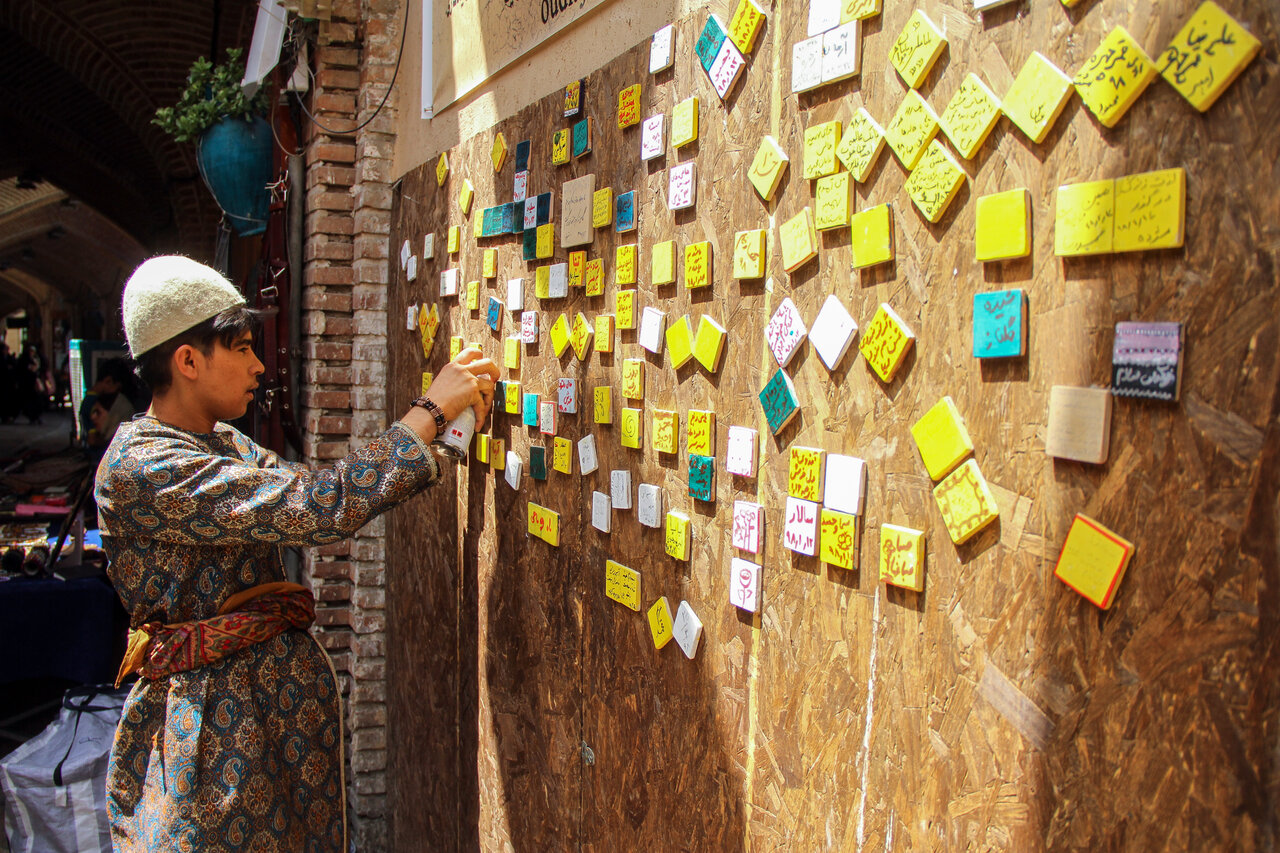 گردش در بازارچه قجری