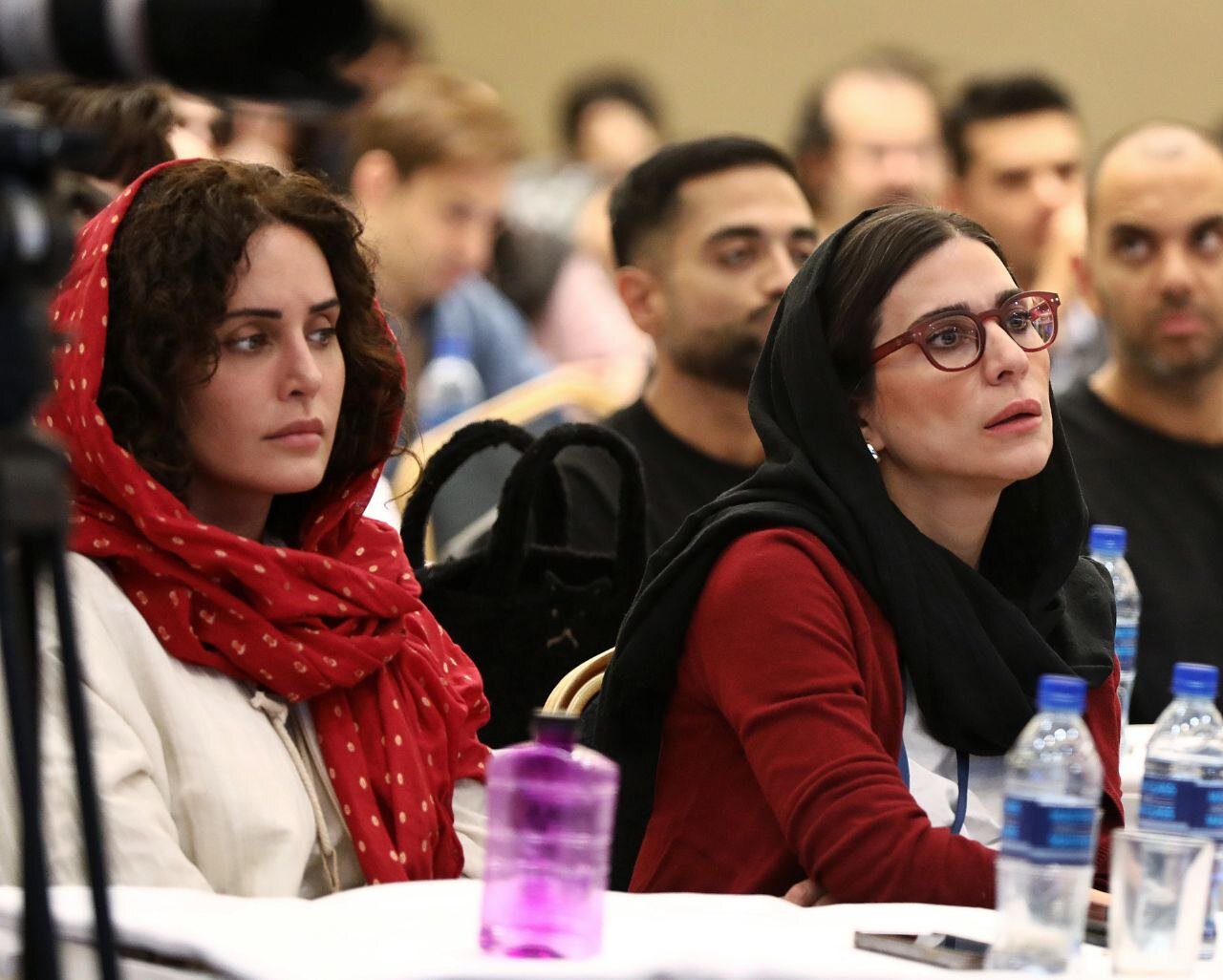 الناز شاکردوست و سحر دولتشاهی و نوید محمدزاده و فرشته حسینی سر کلاس کارگردان مشهور ترکیهای