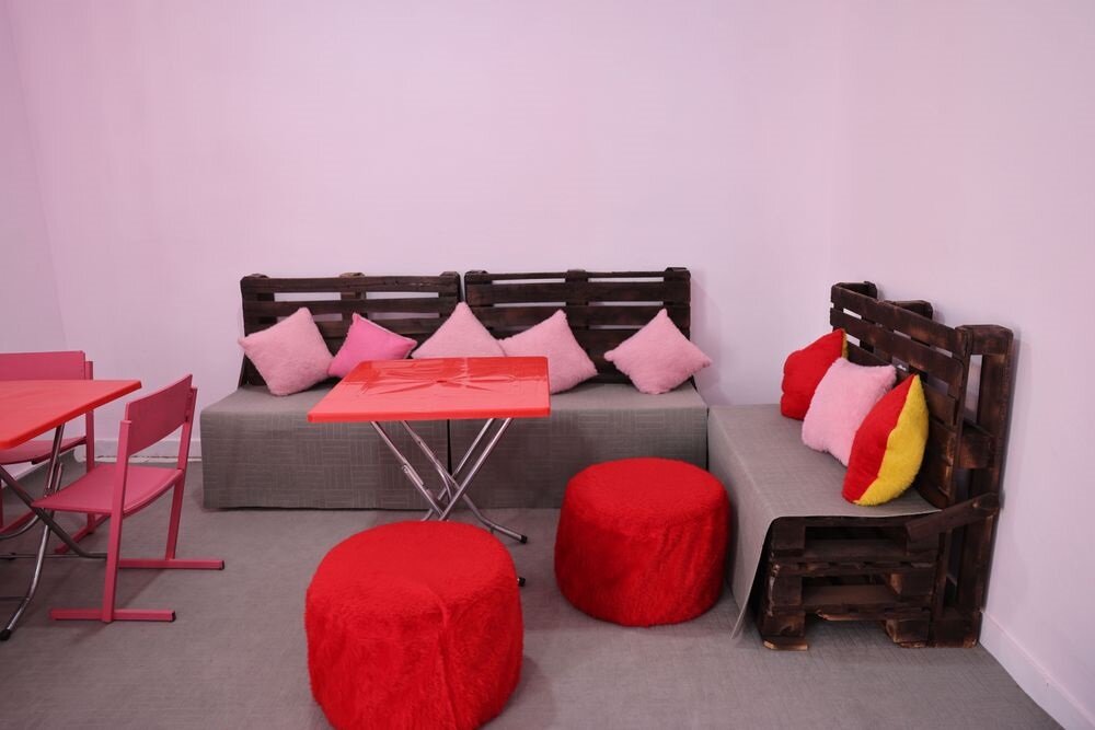 مدرسه جذاب و متفاوت دانشآموزان یک روستا در بوشهر | بچه ها در این مدرسه چه میکنند؟