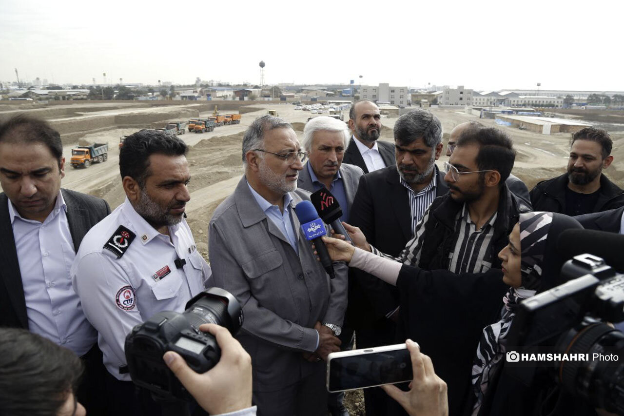 قرار خدمت شهردار با مردم جنوب غرب | سال ۱۴۰۵ آتش نشانان خانه دار می شوند