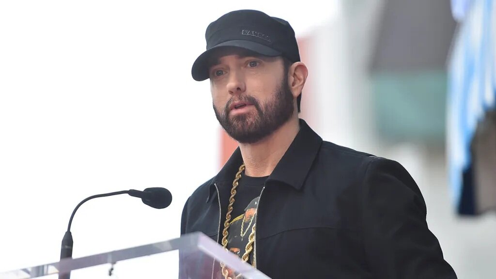 افراد معروف هالیود که از هریس حمایت کرده اند + تصویر 7 چهرههای هالیوودی که از هریس حمایت کرده اند + تصویر