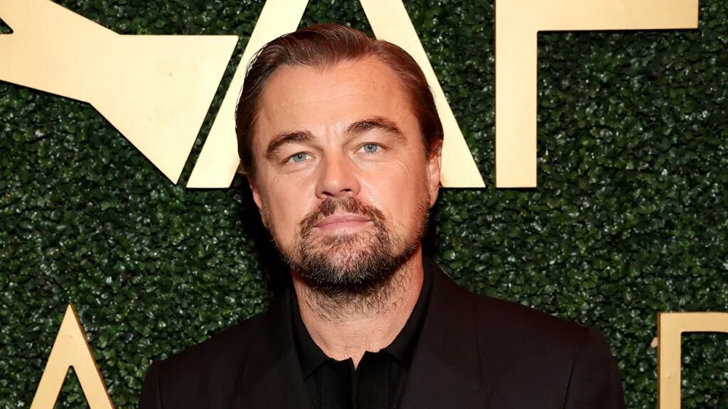 افراد معروف هالیود که از هریس حمایت کرده اند + تصویر 9 چهرههای هالیوودی که از هریس حمایت کرده اند + تصویر