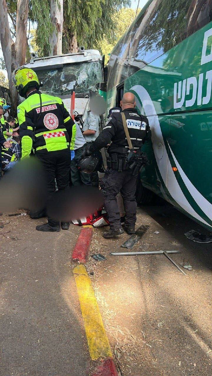 نخستین تصاویر از زیرگرفتن سربازان صهیونیستی + ویدئو | زخمی شدن ۴۰ نفر در نزدیکی مقر موساد