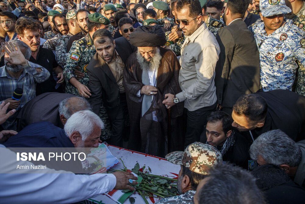 تصاویری سوزناک از خنچه عقد و مراسم حنابندان برای شهید استوار محمد مهدی شاهرخی‌فر