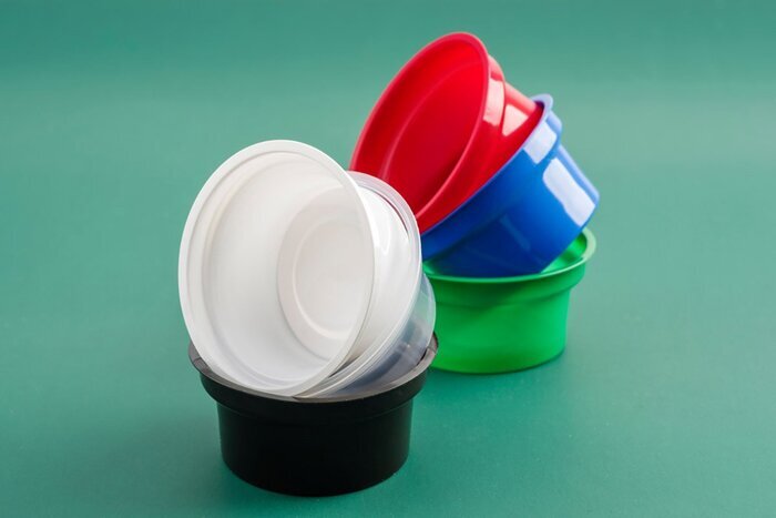 این ۶ وسیله در آشپزخانه تان را با خیال راحت دور بیندازید | خیالتان راحت این ظروف هیچوقت به کارتان نمیآید