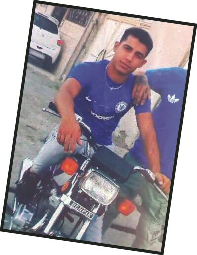 این قاتل فراری را شناسایی کنید + عکس | جنایت در شرطبندی مستانه