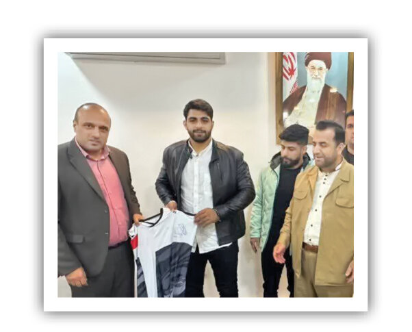 چهرههای معروفی که زندانیان را آزاد میکنند؛ از محمدهادی ساروی و یونس امامی تا محسن چاووشی