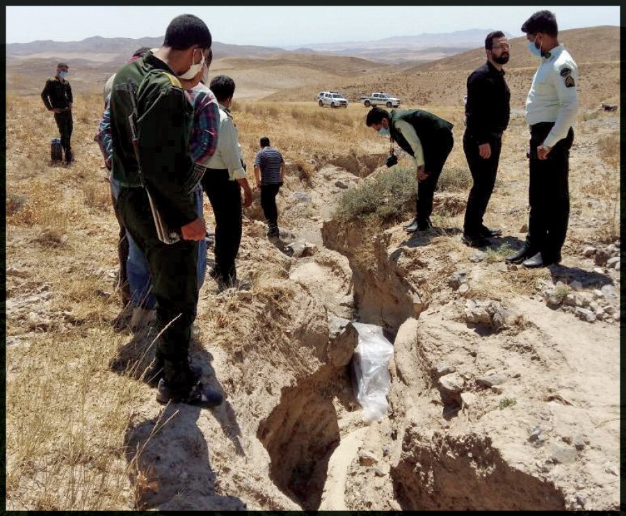 سودای دامادی جان مرد میانسال را گرفت | کشف جسد مرد شیکپوش بدون کفش + عکس