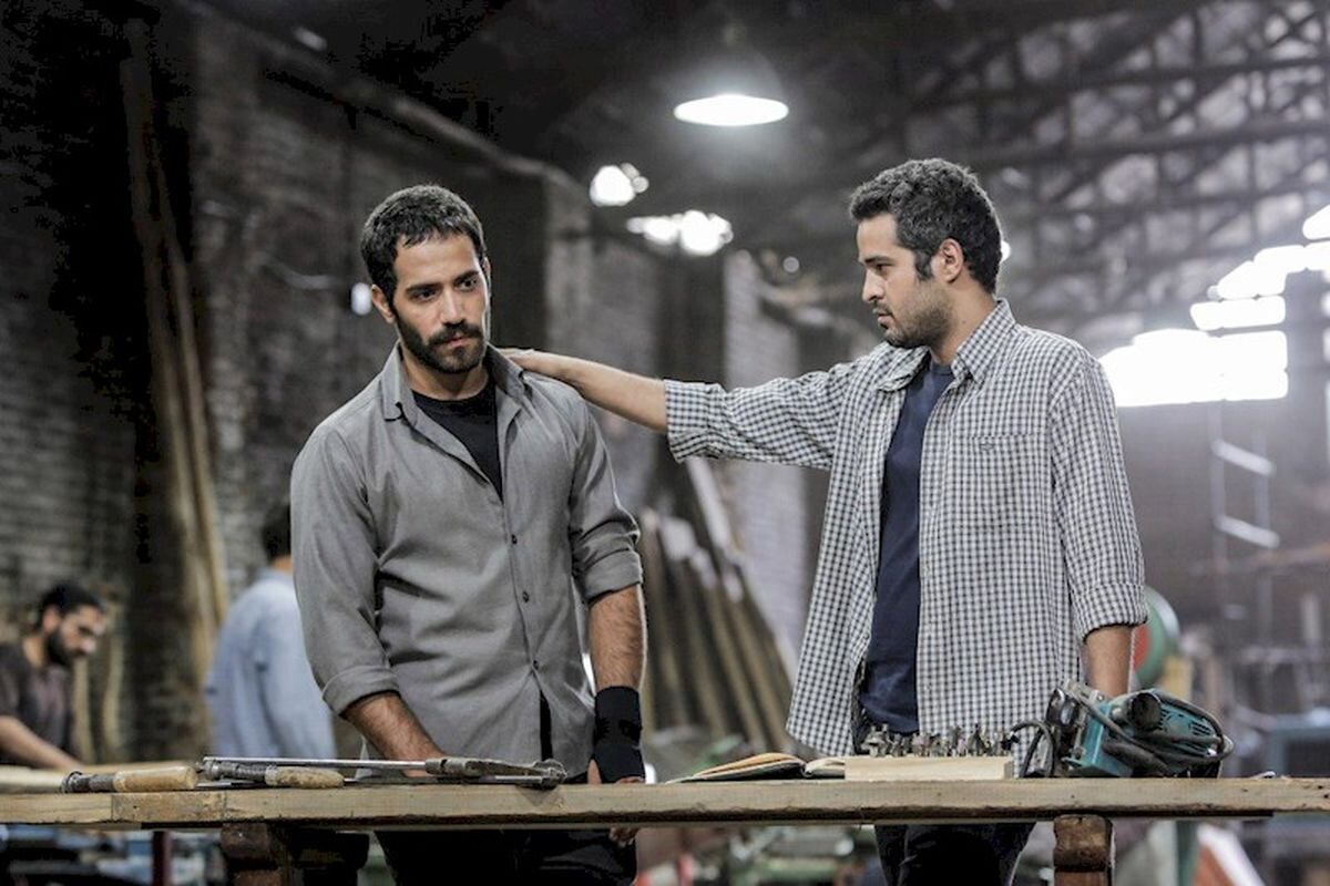 با این ترانهها و تیتراژها صدای محسن چاووشی خاطره شد 1 با این ترانهها و تیتراژها صدای محسن چاووشی خاطره شد | از «شهرزاد» و تا «خسوف» : دقیقاً کجایی؟