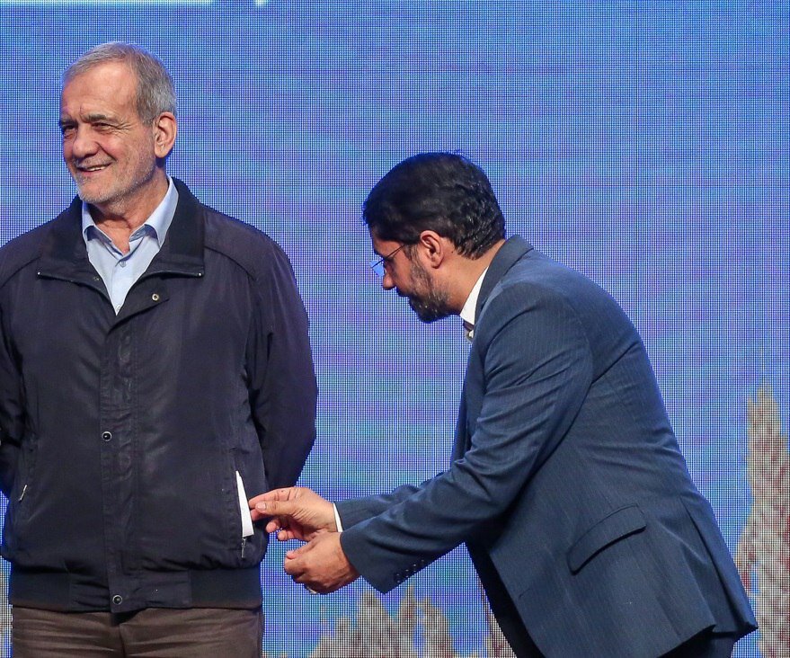 دست در جیب رئیس جمهور! | عکس