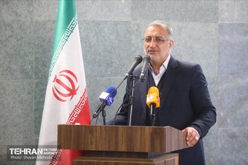 شهردار تهران: ریشه دشمنی‌ امریکا با مردم ایران به دهه ۳۰ بازمی‌گردد