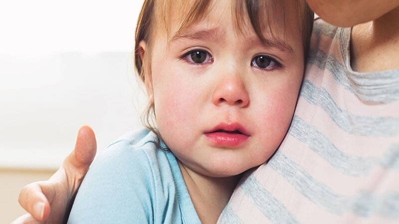 چگونه دل درد کودک را درمان کنیم؟ روشهای پیشگیری