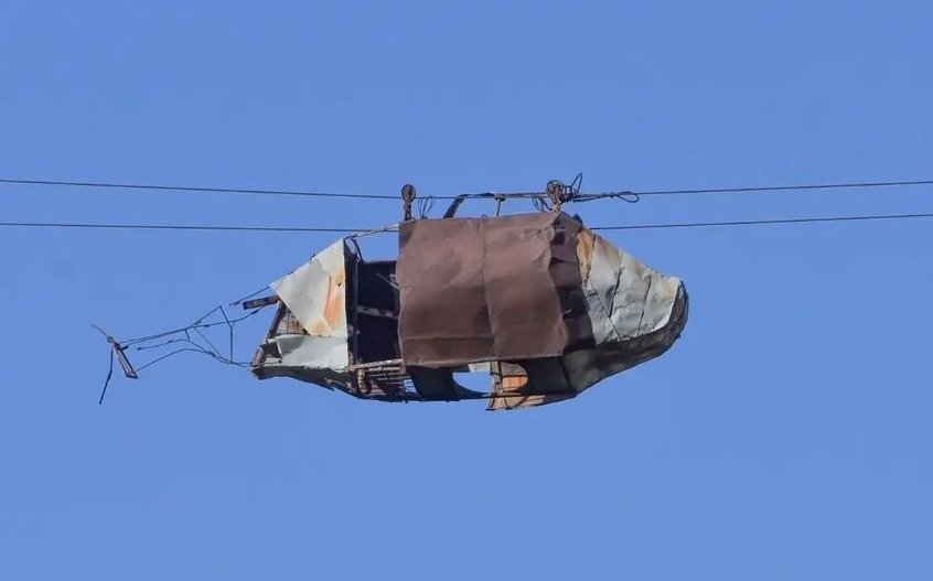 ماجرای هلی کوپتر قدیمی بر فراز جاده چالوس چیست؟ + فیلم