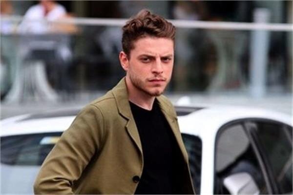 «ترانهای عاشقانه برایم بخوان» و تماشا کن