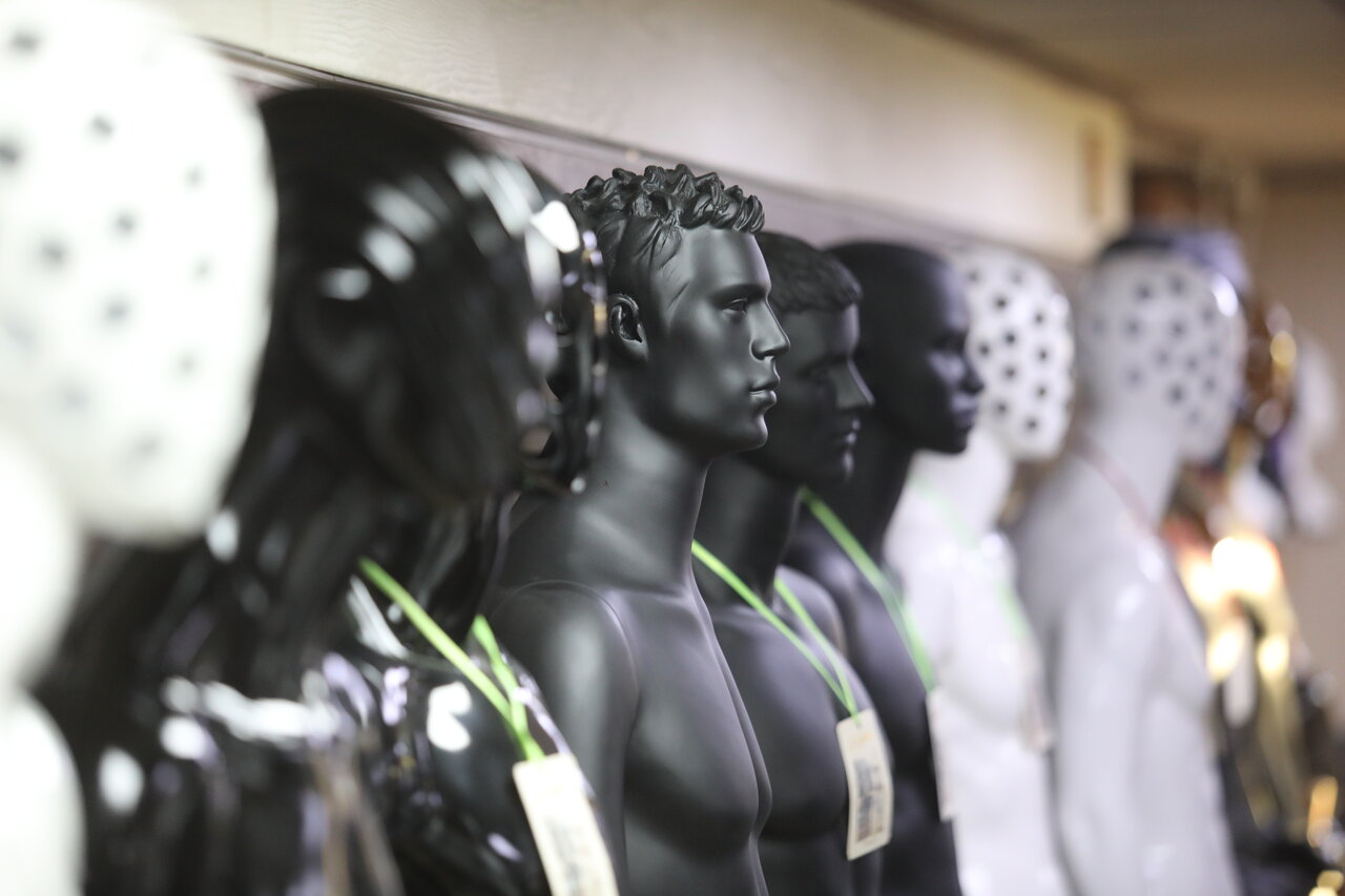 قصه خوش هیکلهای پلاستیکی | کارخانه مانکن ها کجاست؟