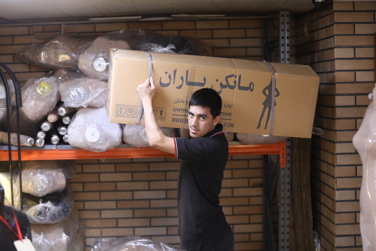 قصه خوش هیکلهای پلاستیکی | کارخانه مانکن ها کجاست؟