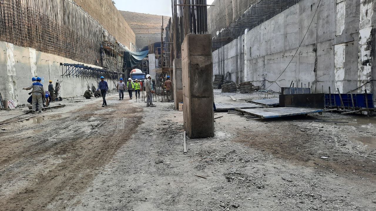 بازدید عضو پارلمان شهری از خط 7 مترو + تصاویر