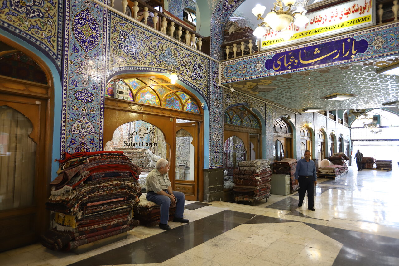 خیابان‌هایی به رنگ هنر و صنایع‌دستی ایرانی