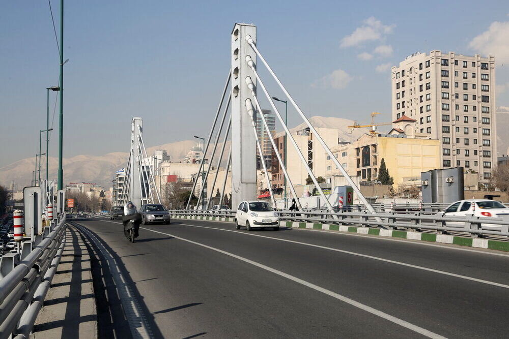 زیباترین پل های تهران را ببینید