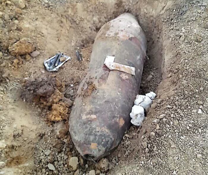 بمب بجا مانده از جنگ سال ۱۳۴۲ گجستان منهدم شد + عکس و جزئیات
