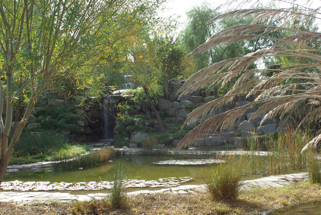 گشت و گذار از ارتفاعات جنگلی خزر تا باغ میوه های بومی