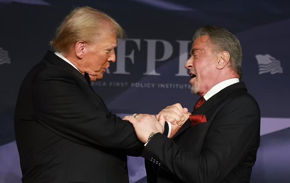 ناسا در حال از بینبردن توانایی آمریکا برای رقابت با چین در فضا است