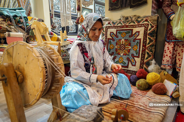 سی و هفتمین دوره نمایشگاه ملی صنایع دستی تهران