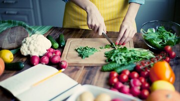 ۴ نکته مهم در رژیم غذایی سالم از نظر سازمان جهانی بهداشت | کارشناسان چه می‌گویند