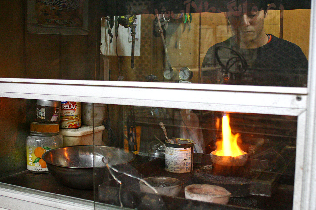 این کارگران دست به خاک میزنند، طلا میشود