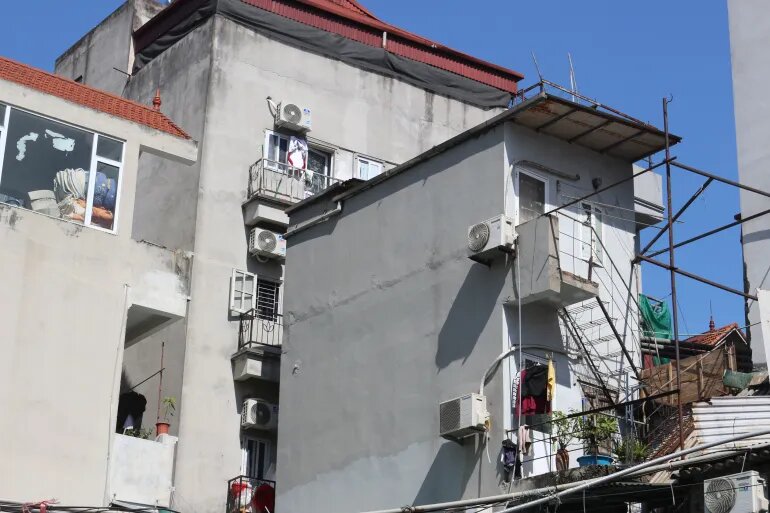 بافت فرسوده جایی برای آتشنشانها ندارد | خیابانهای آسیب پذیر در ویتنام، هند و برزیل