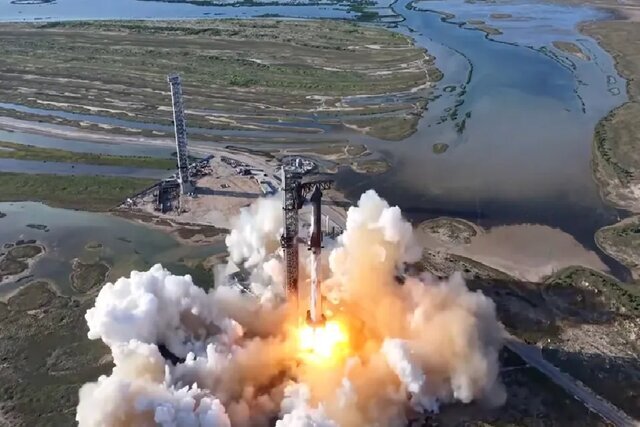 حضور ترامپ و ایلان ماسک هنگام پرتاب بزرگترین و قویترین موشک جهان + ویدئو | لحظات دیدنی از ششمین پرواز آزمایشی موشک استارشیپ