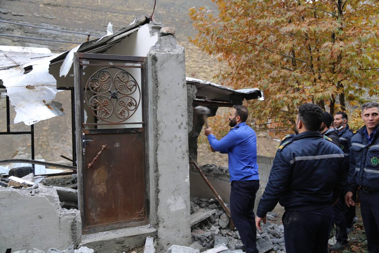 تخریب ساخت وساز غیرمجاز در شمالغرب تهران