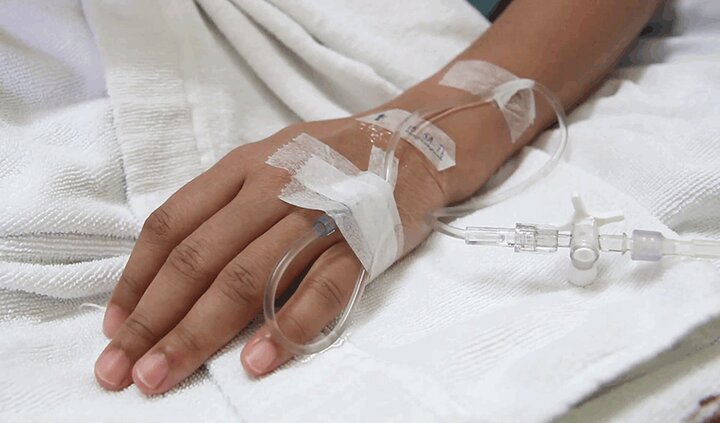 مسمومیت ۸ نفر در منطقه ییلاقی تهران